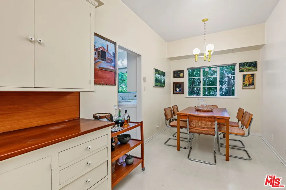 811 Thayer Avenue Los Angeles, CA 90024