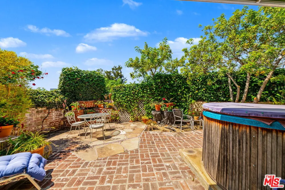 811 Thayer Avenue Los Angeles, CA 90024