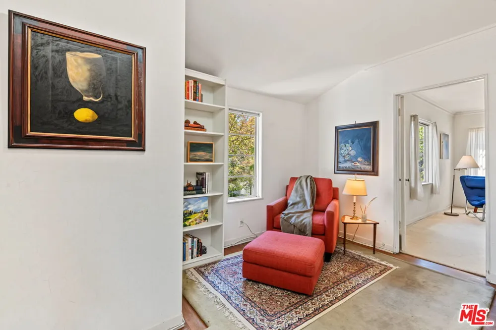 811 Thayer Avenue Los Angeles, CA 90024