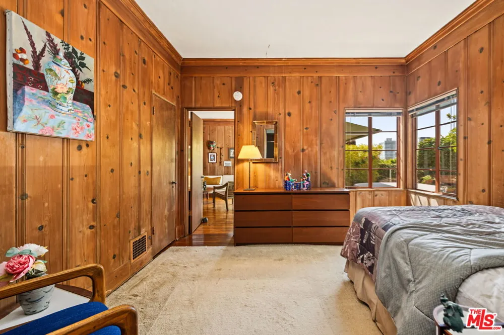 811 Thayer Avenue Los Angeles, CA 90024