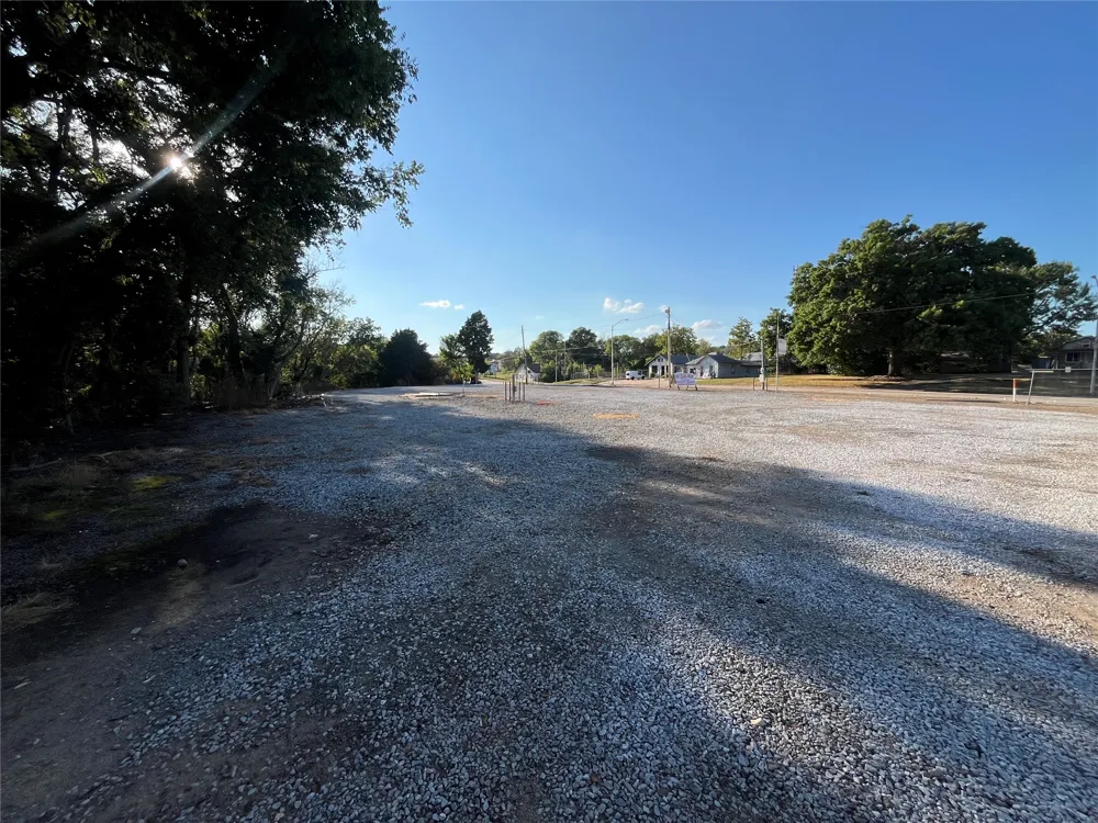 211 E Main Street Henryetta, OK 74437