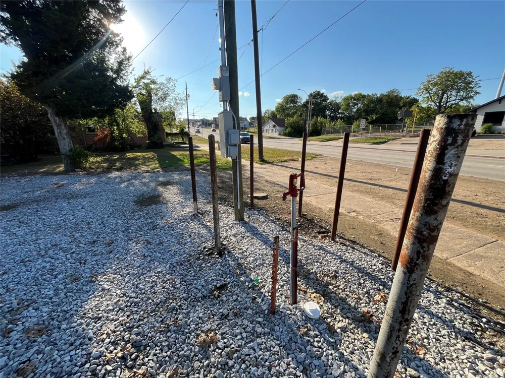 211 E Main Street Henryetta, OK 74437