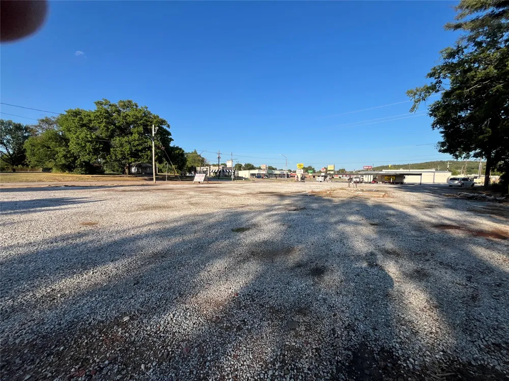 211 E Main Street Henryetta, OK 74437