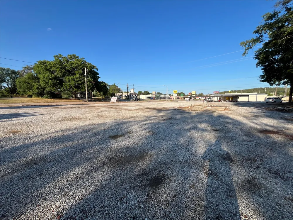 211 E Main Street Henryetta, OK 74437