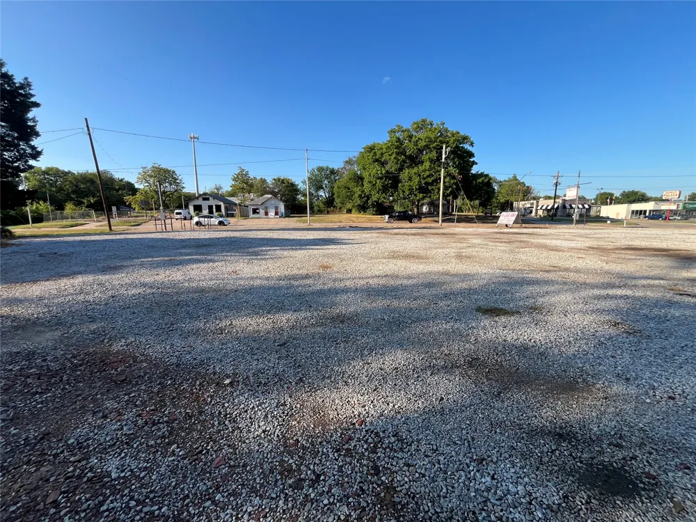 211 E Main Street Henryetta, OK 74437