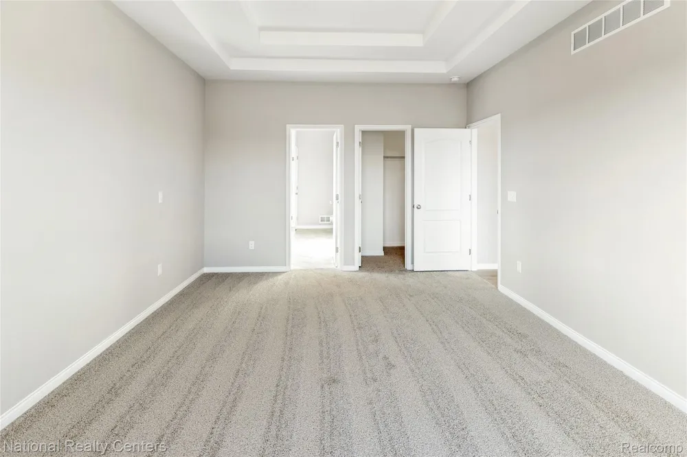 53182 Woodland Meadows Chesterfield Township, MI 48047