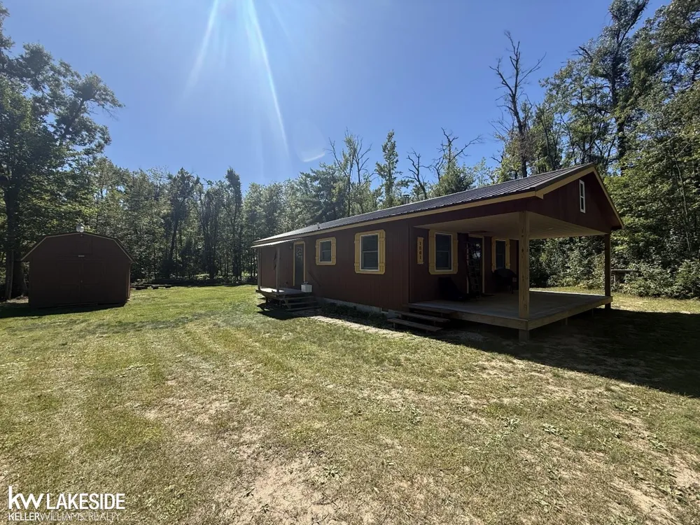 1561 W Helmer Lake Road Elmer Township, MI 48647
