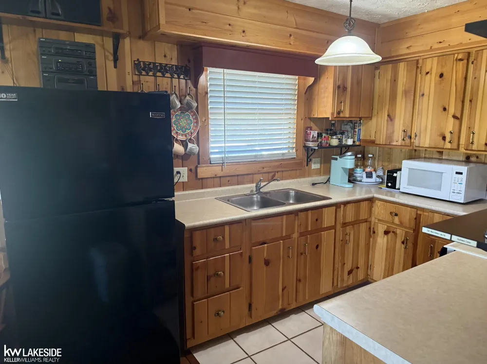 1561 W Helmer Lake Road Elmer Township, MI 48647