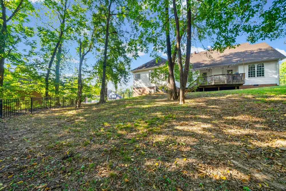 812 Brooke Valley Trce Clarksville, TN 37043