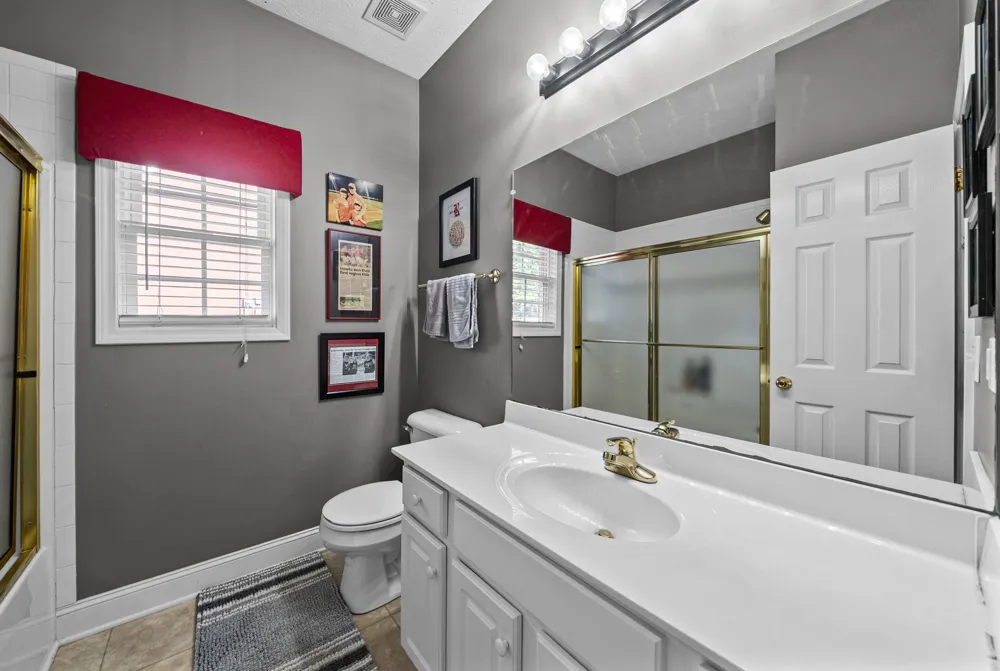 812 Brooke Valley Trce Clarksville, TN 37043