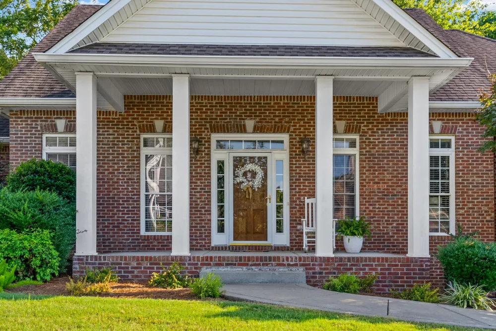 812 Brooke Valley Trce Clarksville, TN 37043