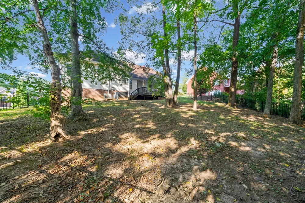 812 Brooke Valley Trce Clarksville, TN 37043