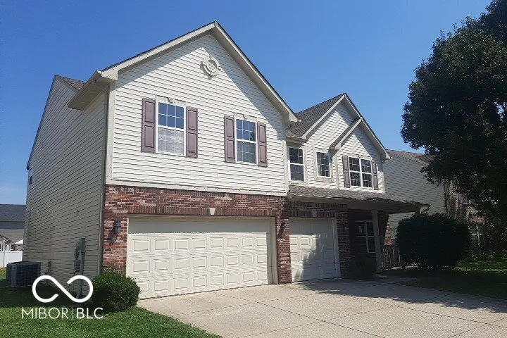 4933 Birmingham Drive Indianapolis, IN 46235
