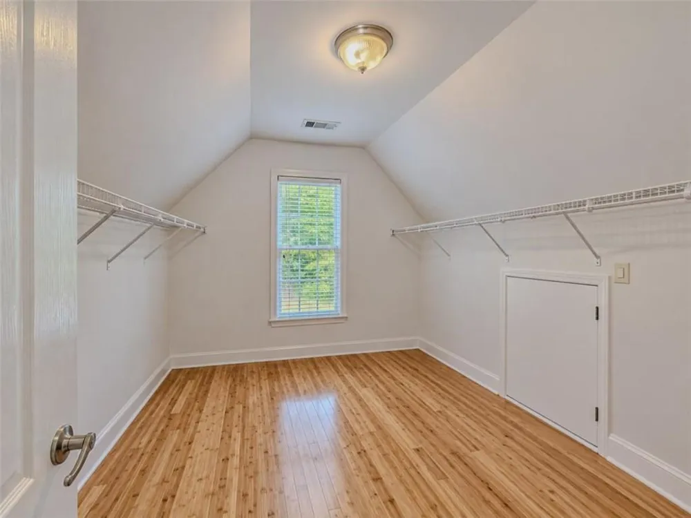 3551 Lochwolde Lane Snellville, GA 30039