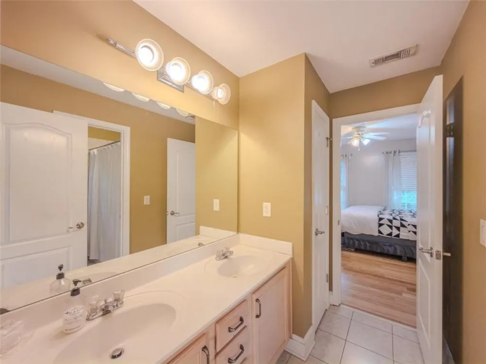 3551 Lochwolde Lane Snellville, GA 30039