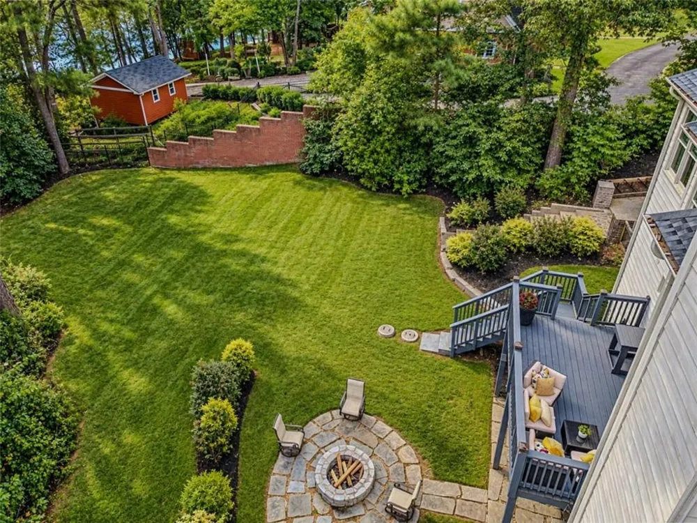 3551 Lochwolde Lane Snellville, GA 30039