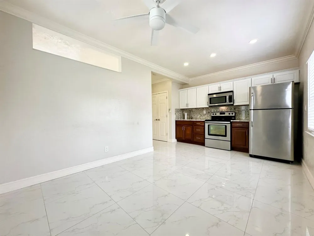 1041 NE 16th Avenue #W Fort Lauderdale, FL 33304