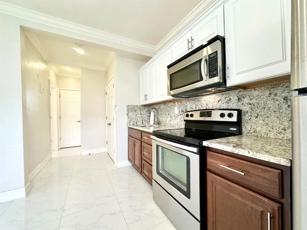 1041 NE 16th Avenue #W Fort Lauderdale, FL 33304