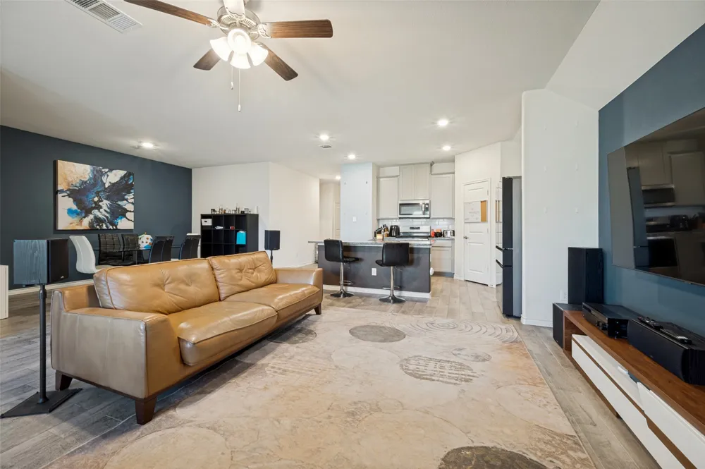 3215 Texas Trail Aubrey, TX 76227