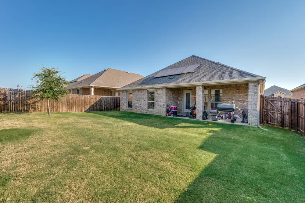 3215 Texas Trail Aubrey, TX 76227