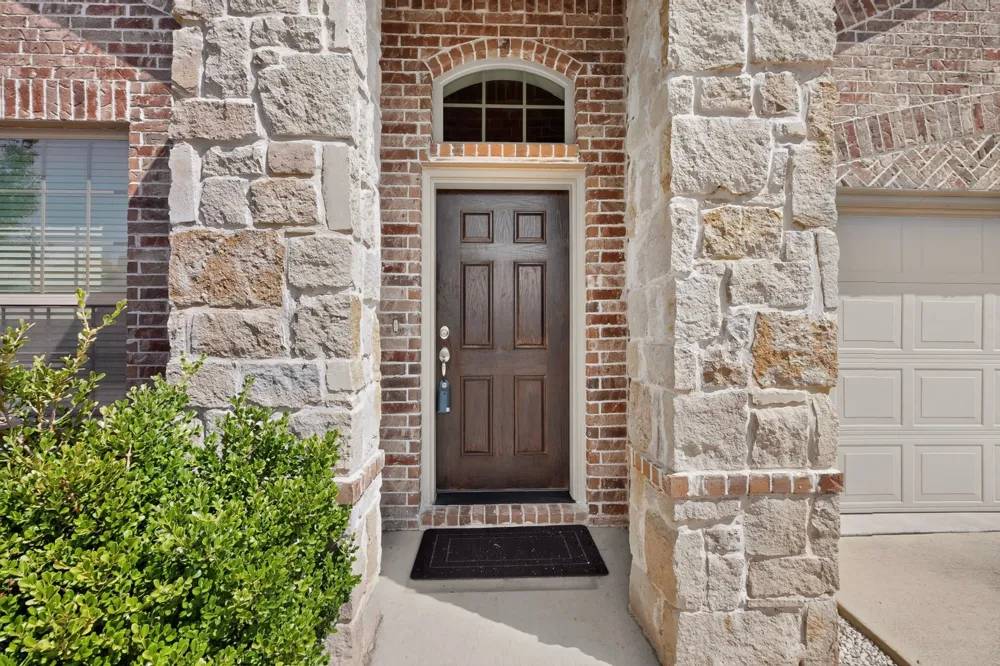 2100 McAllister Princeton, TX 75407