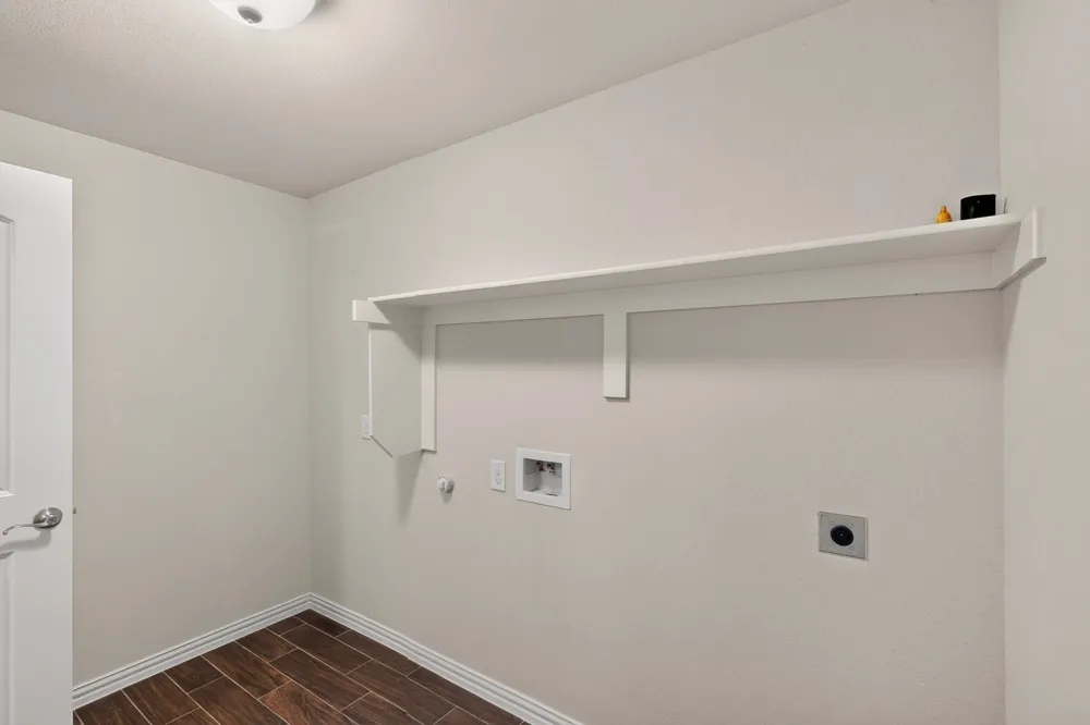 2100 McAllister Princeton, TX 75407