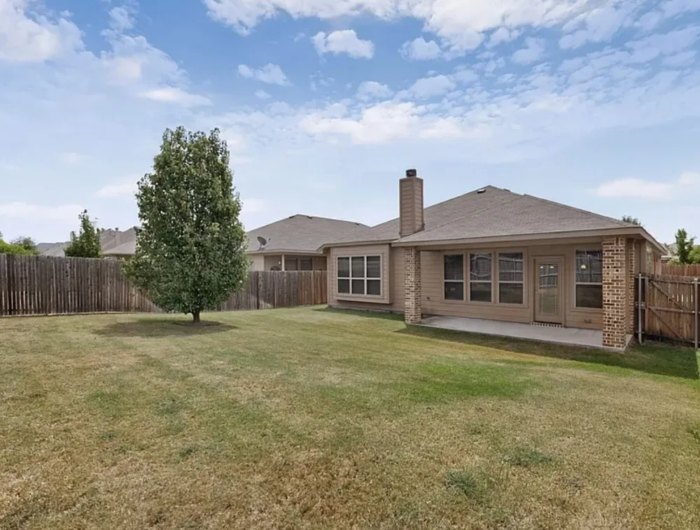 2100 McAllister Princeton, TX 75407