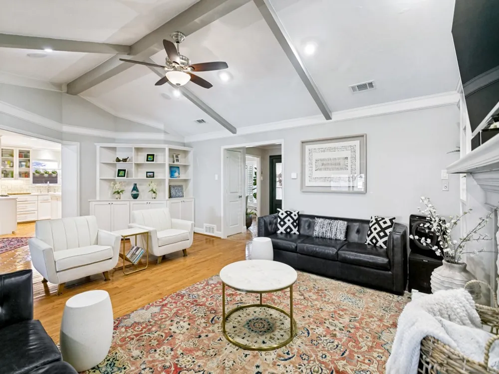16821 Park Hill Drive Dallas, TX 75248