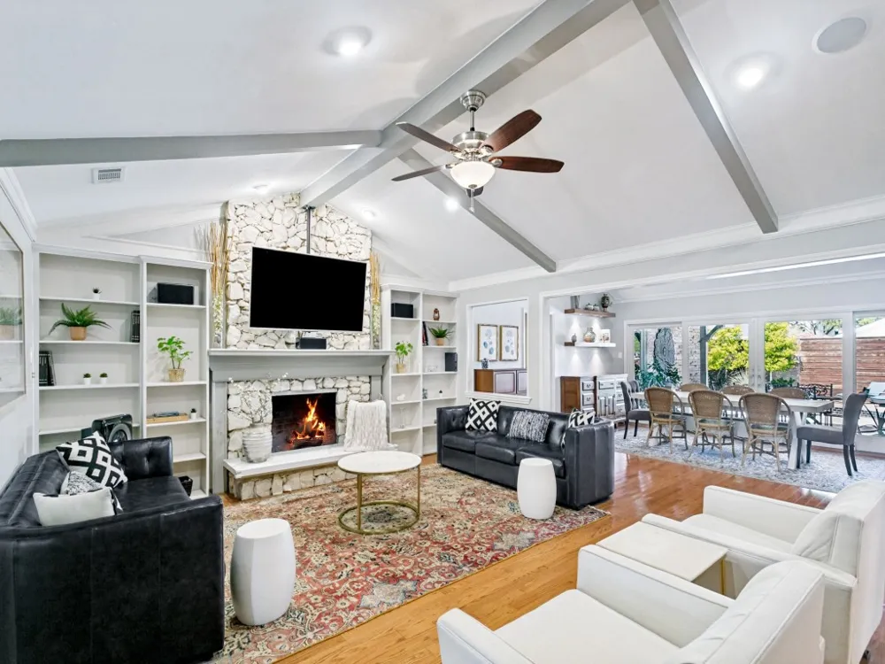 16821 Park Hill Drive Dallas, TX 75248