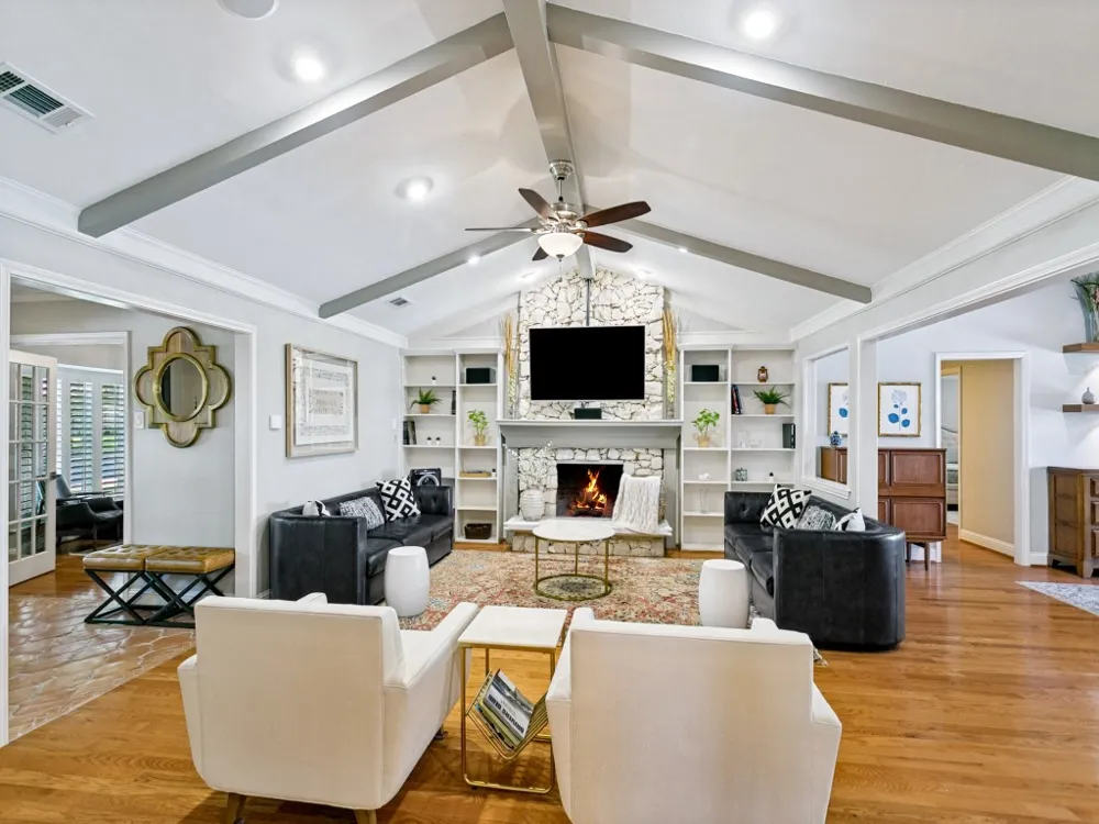 16821 Park Hill Drive Dallas, TX 75248