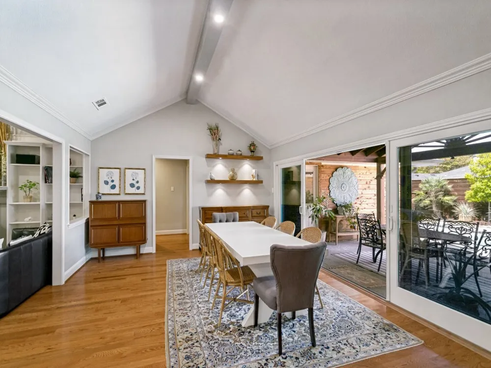 16821 Park Hill Drive Dallas, TX 75248