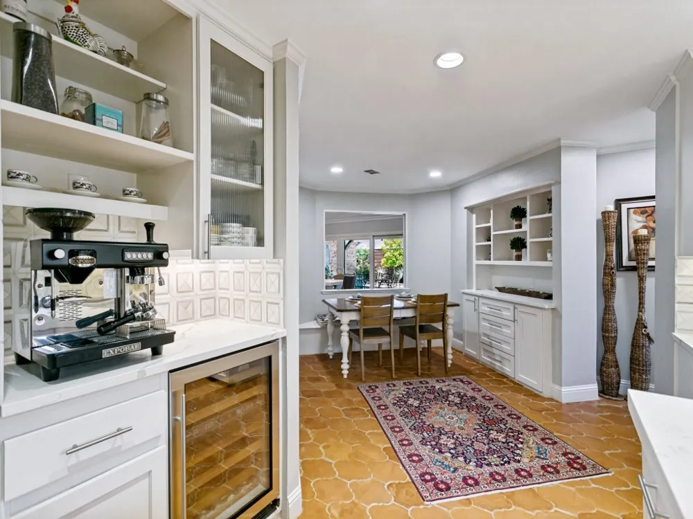 16821 Park Hill Drive Dallas, TX 75248