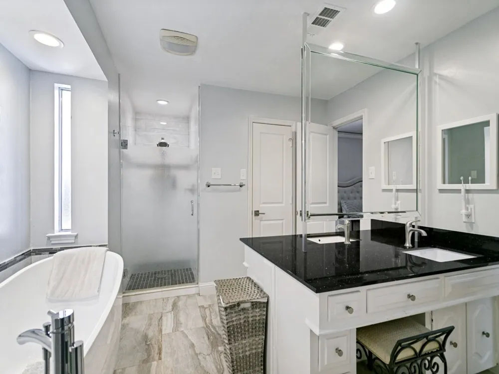16821 Park Hill Drive Dallas, TX 75248