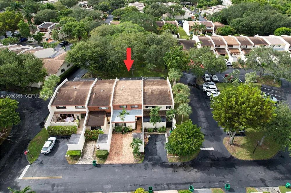 10656 SW 76th Ter Miami, FL 33173