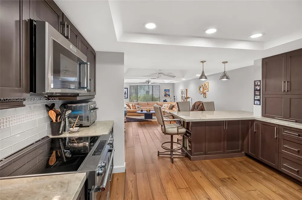 10656 SW 76th Ter Miami, FL 33173