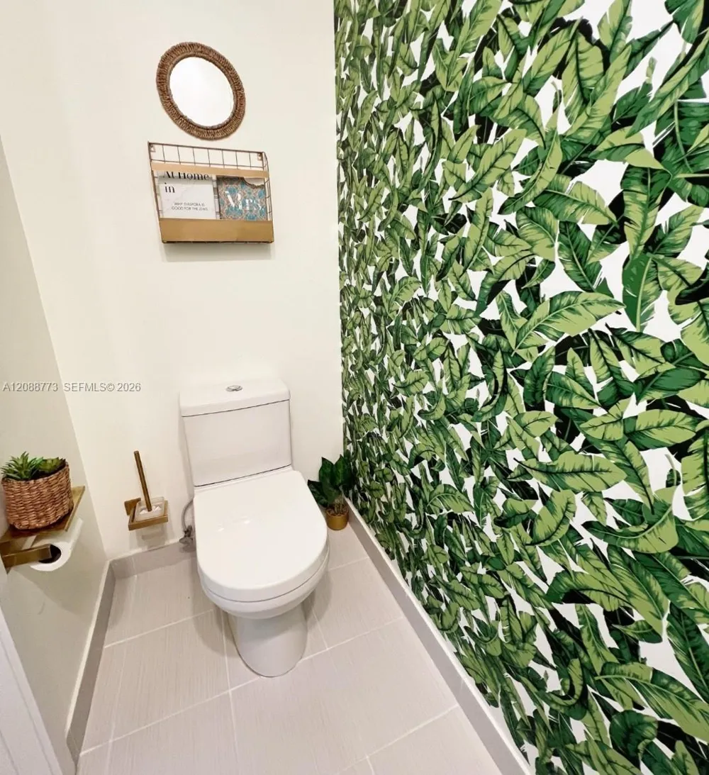 10440 NW 67th St #10440 Doral, FL 33178