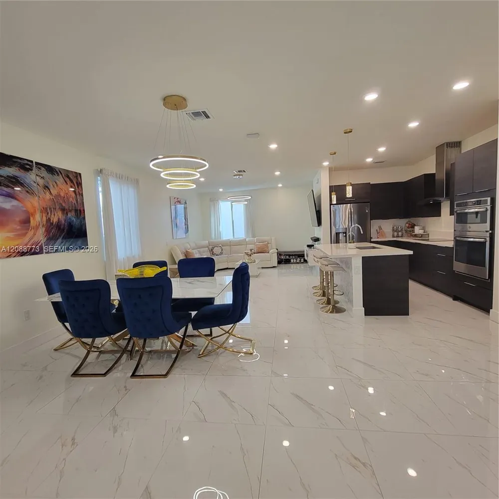 10440 NW 67th St #10440 Doral, FL 33178