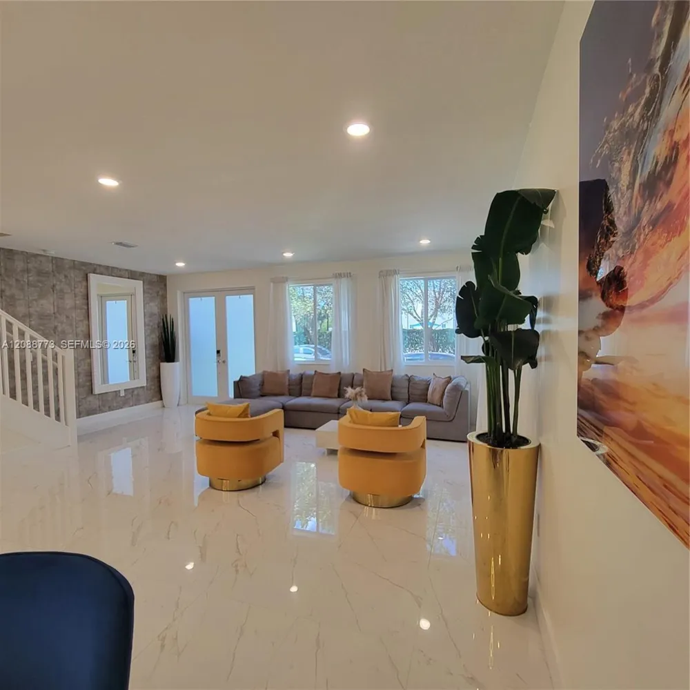 10440 NW 67th St #10440 Doral, FL 33178