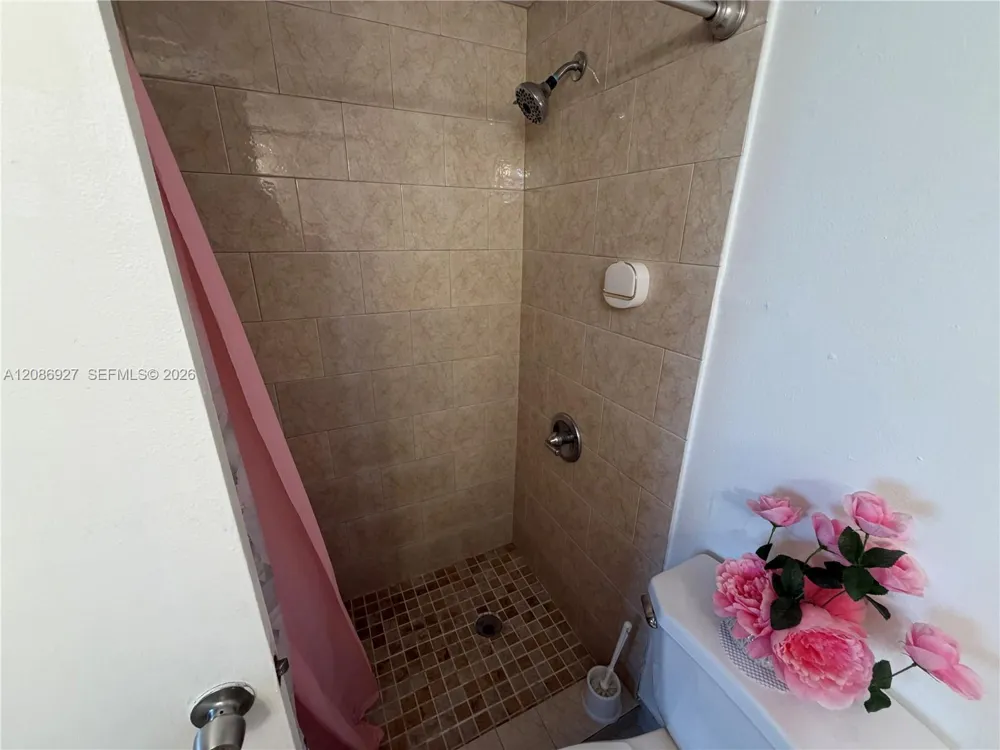 400 NW 107th Ave #4D Miami, FL 33172