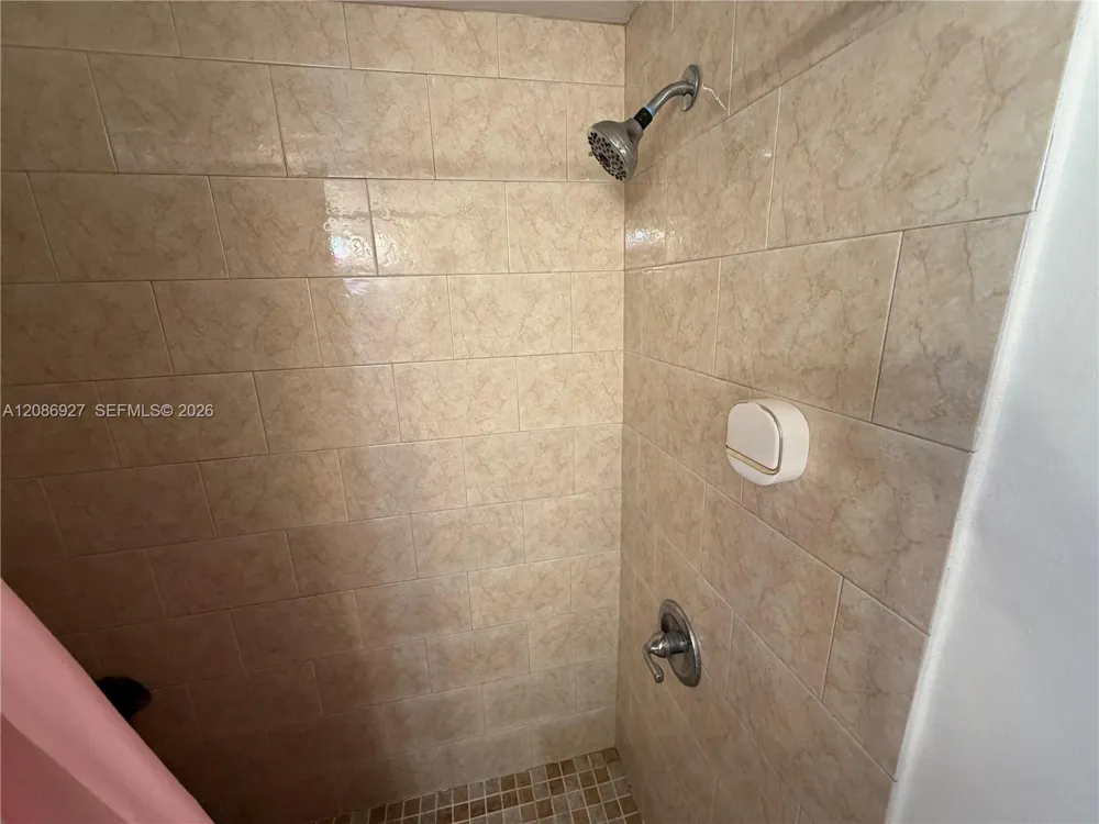 400 NW 107th Ave #4D Miami, FL 33172