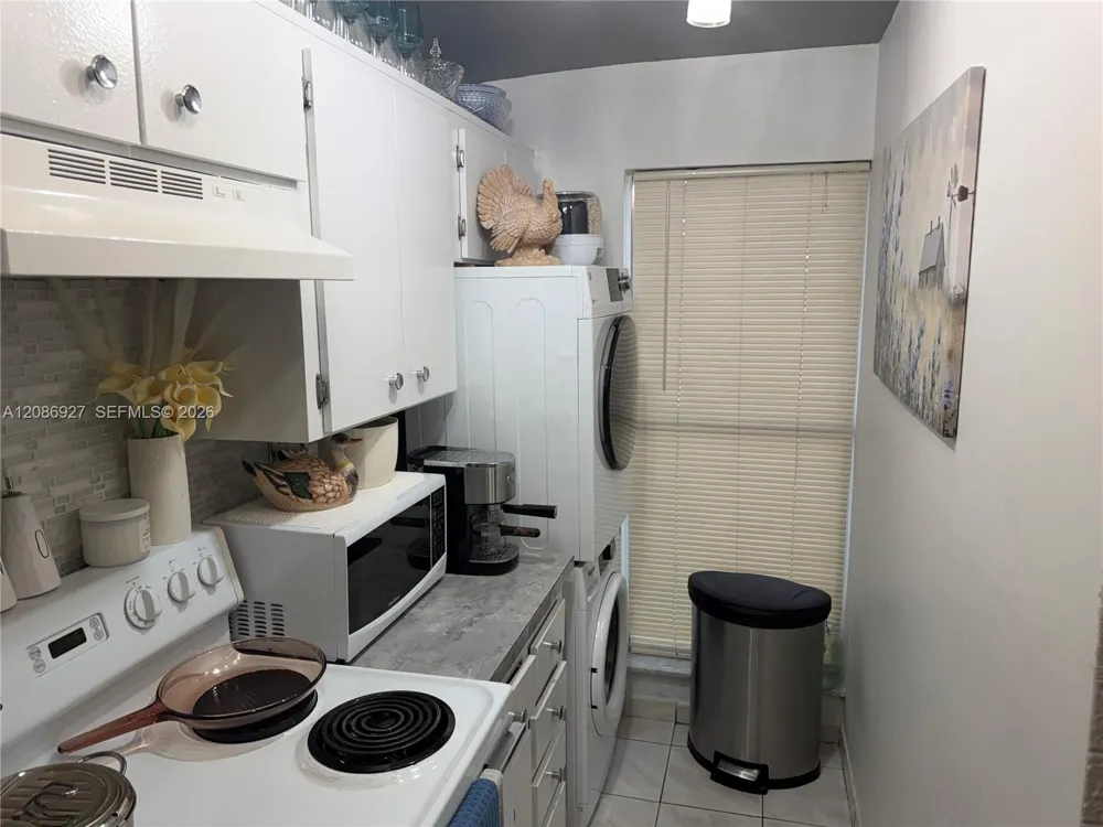 400 NW 107th Ave #4D Miami, FL 33172