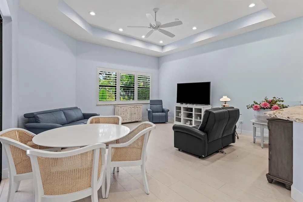 7831 Via Grande Boynton Beach, FL 33437
