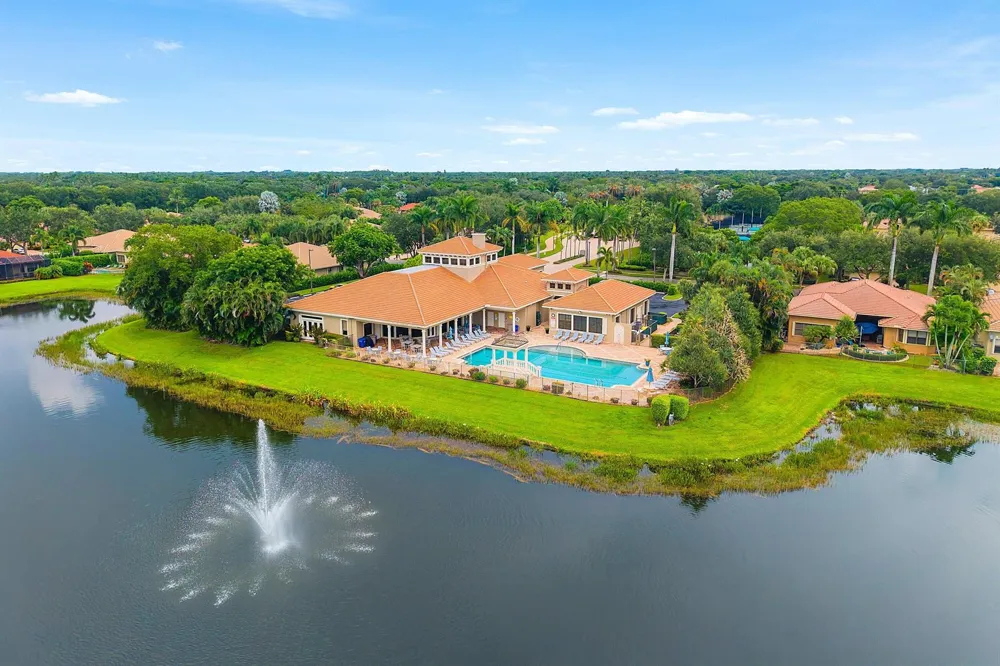 7831 Via Grande Boynton Beach, FL 33437