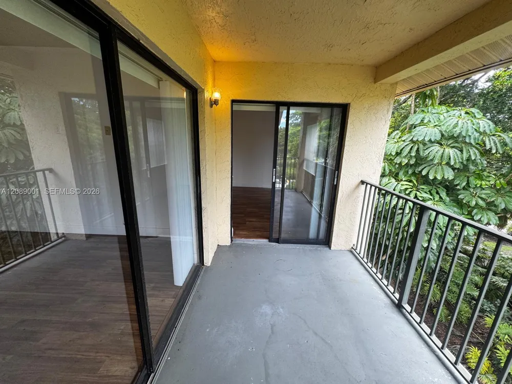 9999 Summerbreeze Dr #212 Sunrise, FL 33322