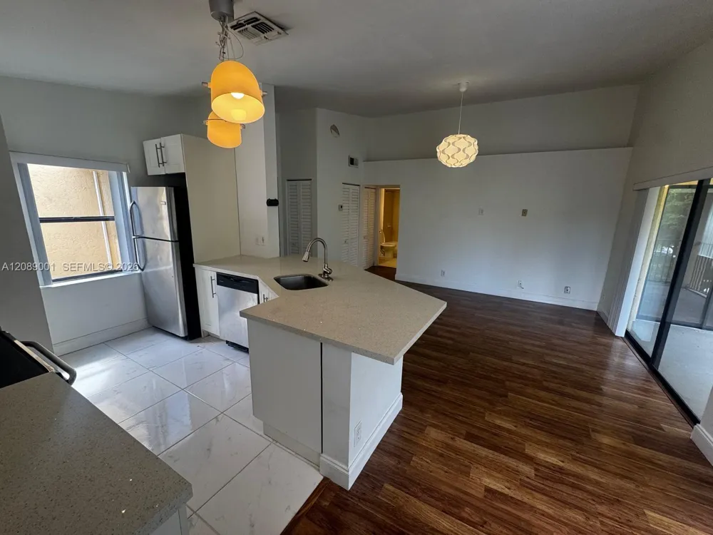 9999 Summerbreeze Dr #212 Sunrise, FL 33322