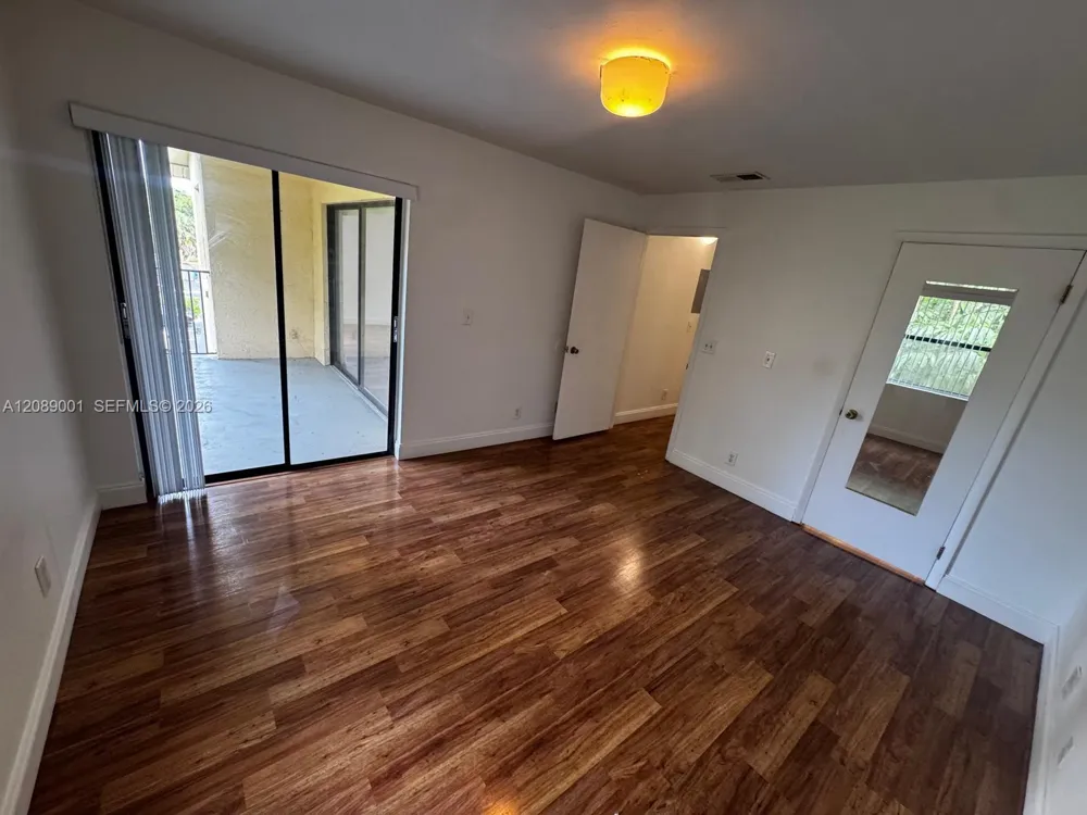 9999 Summerbreeze Dr #212 Sunrise, FL 33322