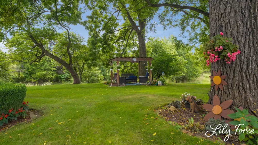 4714 4 Mile Road NW Grand Rapids, MI 49544