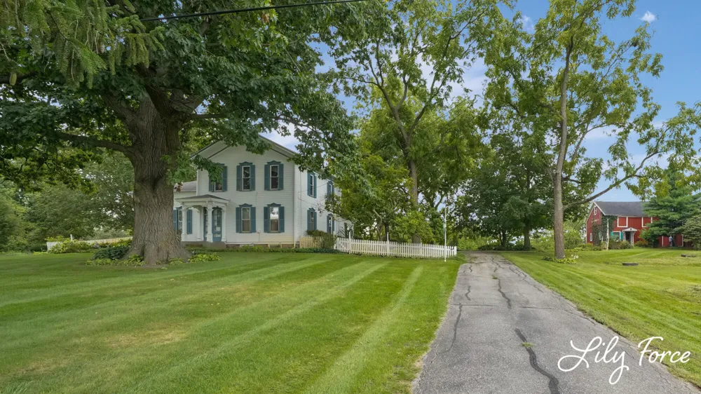 4714 4 Mile Road NW Grand Rapids, MI 49544