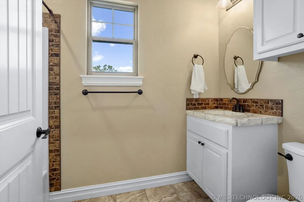 20944 E 440 ROAD Claremore, OK 74017