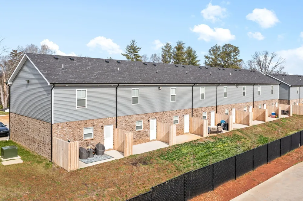 1625 Golf Club Ln #404 Clarksville, TN 37043